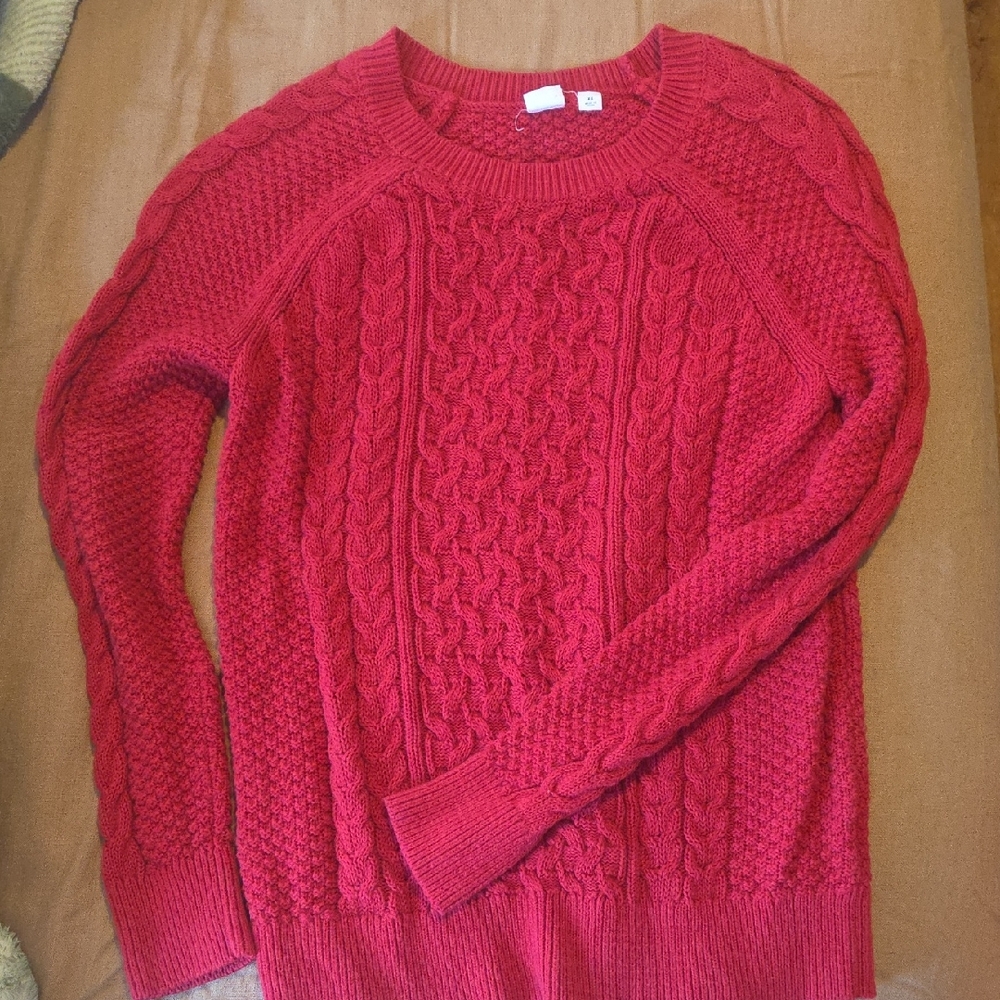 GAP Women's Cherry Cable Knit Sweater